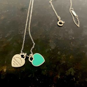 Tiffany small hearts necklace.